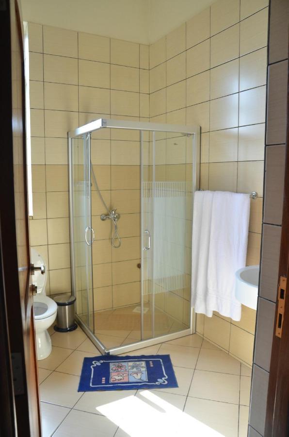 Nexus Resorts Hotel Kampala Esterno foto